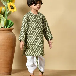 MoMaa Cotton Woven Full Sleeves Abstract Motif Printed Kurta Dhoti Set - Green-picture-2