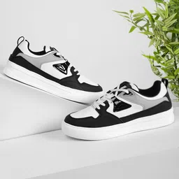 NEW LIMITS Men Colourblocked Sneakers-image-53