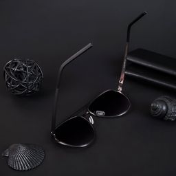 Voyage Unisex Aviator Sunglasses With Polarised and UV Protected Lens A2022MG4290Z image 2