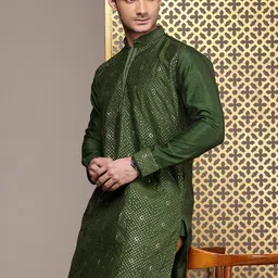 House of Pataudi Men Jashn Sequinned Kurta with Churidar-image-36