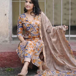 DIVASTRI Women Printed Regular Kurta with Trousers & With Dupatta image 4