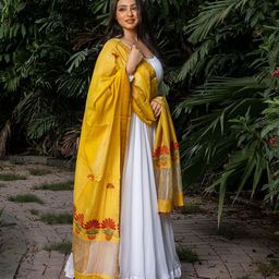 craftroots Embroidered Dupatta with Thread Work image 4
