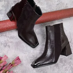 Ronnie Grey Women Textured Leather Regular Boots-image-15