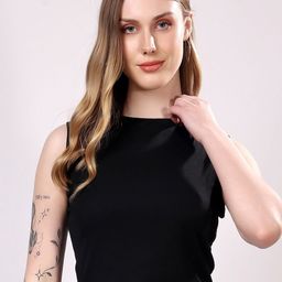 London Hills Round Neck Fitted Crop Top-image-5