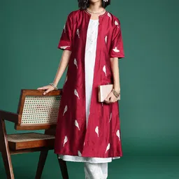Sangria Striped Zari Kurta with Trousers with Shrug-picture-16