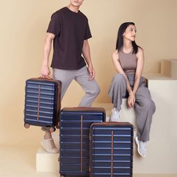 Assembly Set 0f 3 Textured Hard Sided Trolley Bag image 1