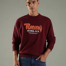 Tommy Hilfiger Maroon Cotton Comfort Fit Logo Printed Sweatshirt-picture-49