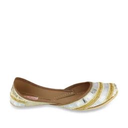 Fulkari Women's Sequins Beige Ethnic Juttis-image-63