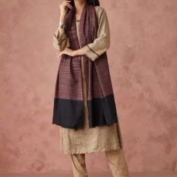 Fabindia Brown Woven Pattern Stole-image-4