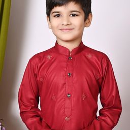 Cae Boys Embroidered Regular Sequinned Kurta with Pyjamas image 4