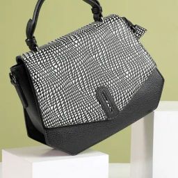 HauteSauce Black Textured Medium Handheld Handbag-picture-20