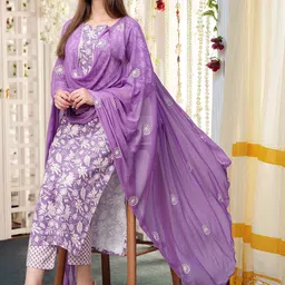 Aaghnya Women Ethnic Motifs Printed Regular Kurta with Trousers With Dupatta-image-33
