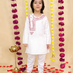 BownBee Cotton Woven Full Sleeves Leaves Embroidered Kurta Pyjama Set - White-image-90