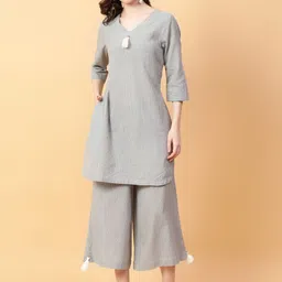 HERE&NOW Striped V-Neck Three Fourth Sleeve Tunic With Palazzo Co-Ords-image-2