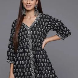 Libas Women Black Regular Fit Paisley Kurti-image-27