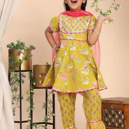 Cutiekins Girls Floral Printed Gotta Patti Anarkali Kurta With Palazzos & Dupatta-image-8