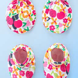 Babyhug 100% Cotton Knit Floral Print Mittens and Booties - Multicolor-image-70