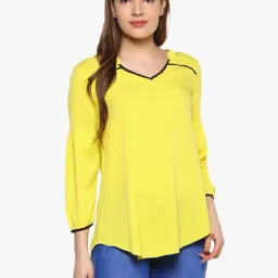 Qurvii Lime Yellow V-Neck Top-image-17