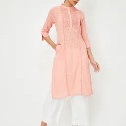 max Yoke Design Thread Work Straight Kurta image 1