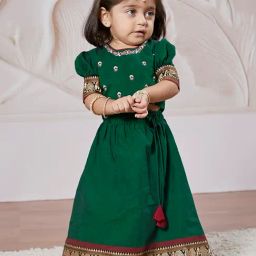 VASTRAMAY Girls Green Embroidered Lehenga Choli-picture-44