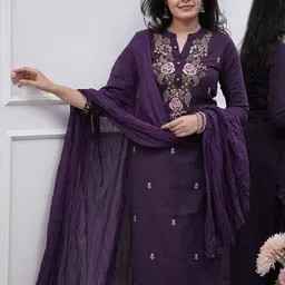 CREEPER Women Ethnic Motifs Embroidered Regular Kurta with Trousers & With Dupatta-79