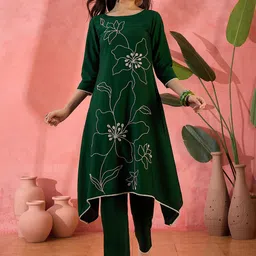 Sangria Green Floral Embroidered Beads And Stones Straight Kurta With Trouser-image-34