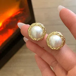 FIMBUL Gold-Plated Pearls Beaded Circular Shaped Studs image 5