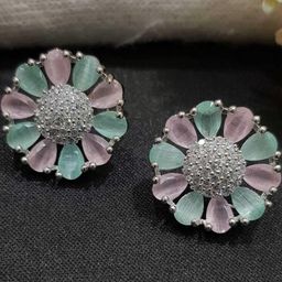 DENICRAAS Contemporary Studs Earrings-image-71