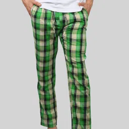Green soft and super comfortable checkered pajamas for men Men Pyjama-image-39