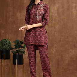 Nayam By Lakshita Printed Shirt Collar Tunic & Trousers-image-29