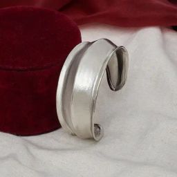 Teejh Zianah Silver Cuffs Bracelet for Women-16