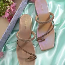 Clog London Women's Golden Toe Ring Sandals-99