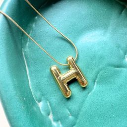 The Jewellery Tale H Alphabet Gold-Plated Chain-31