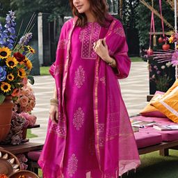 Aaghnya Women Printed Viscose Rayon Kurta Sets-image-97