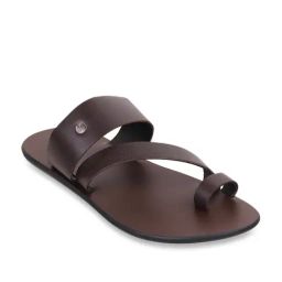 Mochi Men's Brown Toe Ring Sandals-image-45