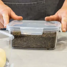MasterClass Transparent Plastic Rectangular Food Storage Container (1.5 L)-19