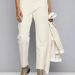 Levi's Off White Cotton Straight Fit Jeans-picture-2