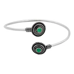 TEEJH Silver-Toned Green Artificial Beads & Stone-Studded Urmi Jewellery Set image 3
