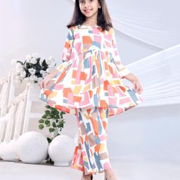 misbis Cotton Three Fourth Sleeves Abstract Printed Top With Coordinating Pant Set - Pink-image-96
