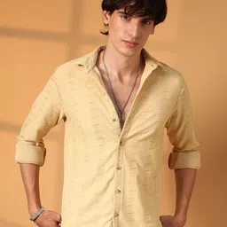 Campus Sutra Men Comfort Spread Collar Solid Casual Shirt-image-91