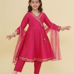 Bitiya By Bhama Silk Woven Three Fourth Sleeves Gota Lace Embellished Abstract Foil Printed Kurta Pant With Dupatta Set - Pink-image-100