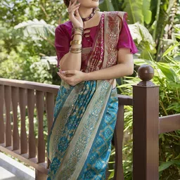 KALINI Woven Design Zari Silk Blend Banarasi Saree-57