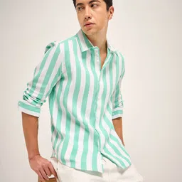 THE BEAR HOUSE Men Vertical Striped Cotton Slim Fit Casual Shirt-image-30