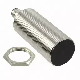 Omron E2B Cylindrical Proximity Sensor Long Body Shielded 30 mm PNP NO, E2B-M30LS15-M1-B1 OMS-9