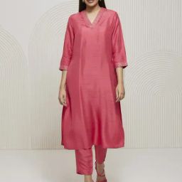 Artagai Tea Berry Pink Elevated Basics Straight Kurta with Embroidered V-neck Line-picture-32