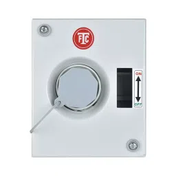 FTC 30 Amp 3 Pole Sheet Steel Metal Enclosure Plug and Socket without MCB, PSE-30/3/1-40