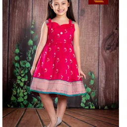 Bhartiya Paridhan Silk Woven Sleeveless Pleated Ethnic Dress with Floral Print - Red-picture-6