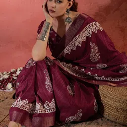 Sangria Ethnic Printed Zari Saree With Unstitched Blouse-image-25