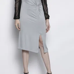 Trendyol Women Grey Solid A-Line Skirt with Front Slit-image-94