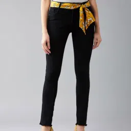 DOLCE CRUDO Black High Rise Jeans With Belt-image-18